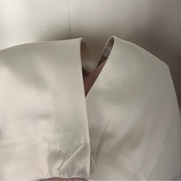 City Chic Rylie Jacket in “Oat” Satin Blazer L/20 - Picture 9 of 15